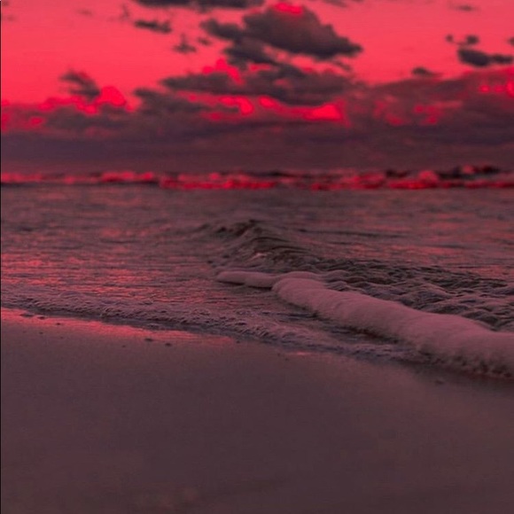 Meet your Posher, Emily - Picture 1 of 1